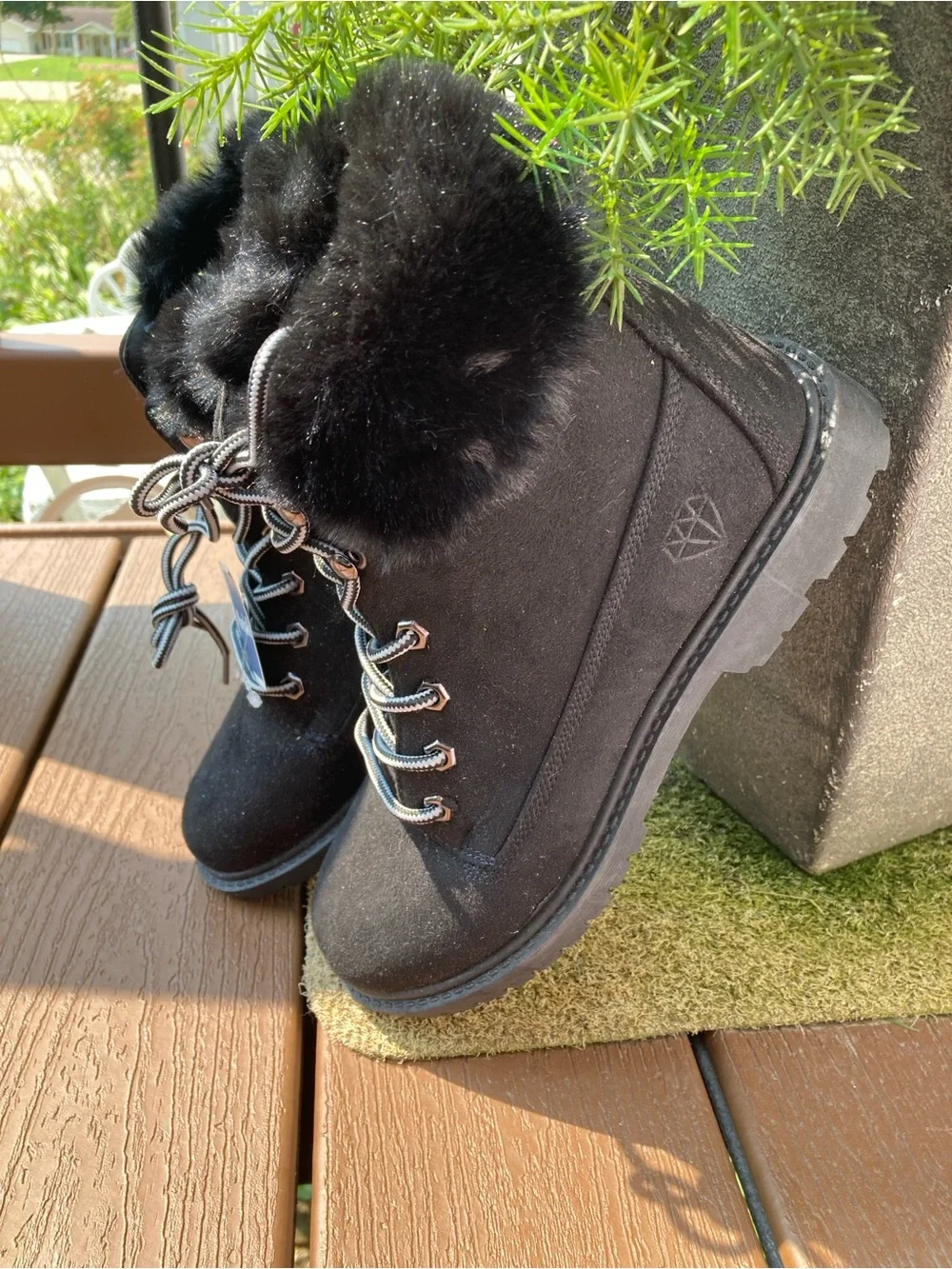 New Rock & Candy by Zigi size 9 black faux suede fur trim lace up boots